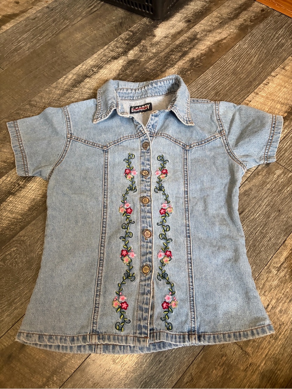 Vintage E Karry Jeans denim embroidered short sleeve women’s medium blouse